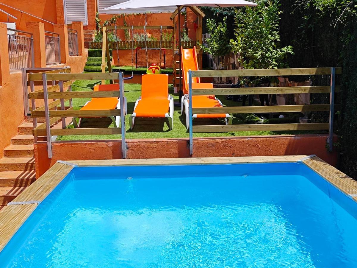 הוילה סנט אסטב ססרובירס Relax House Barcelone מראה חיצוני תמונה