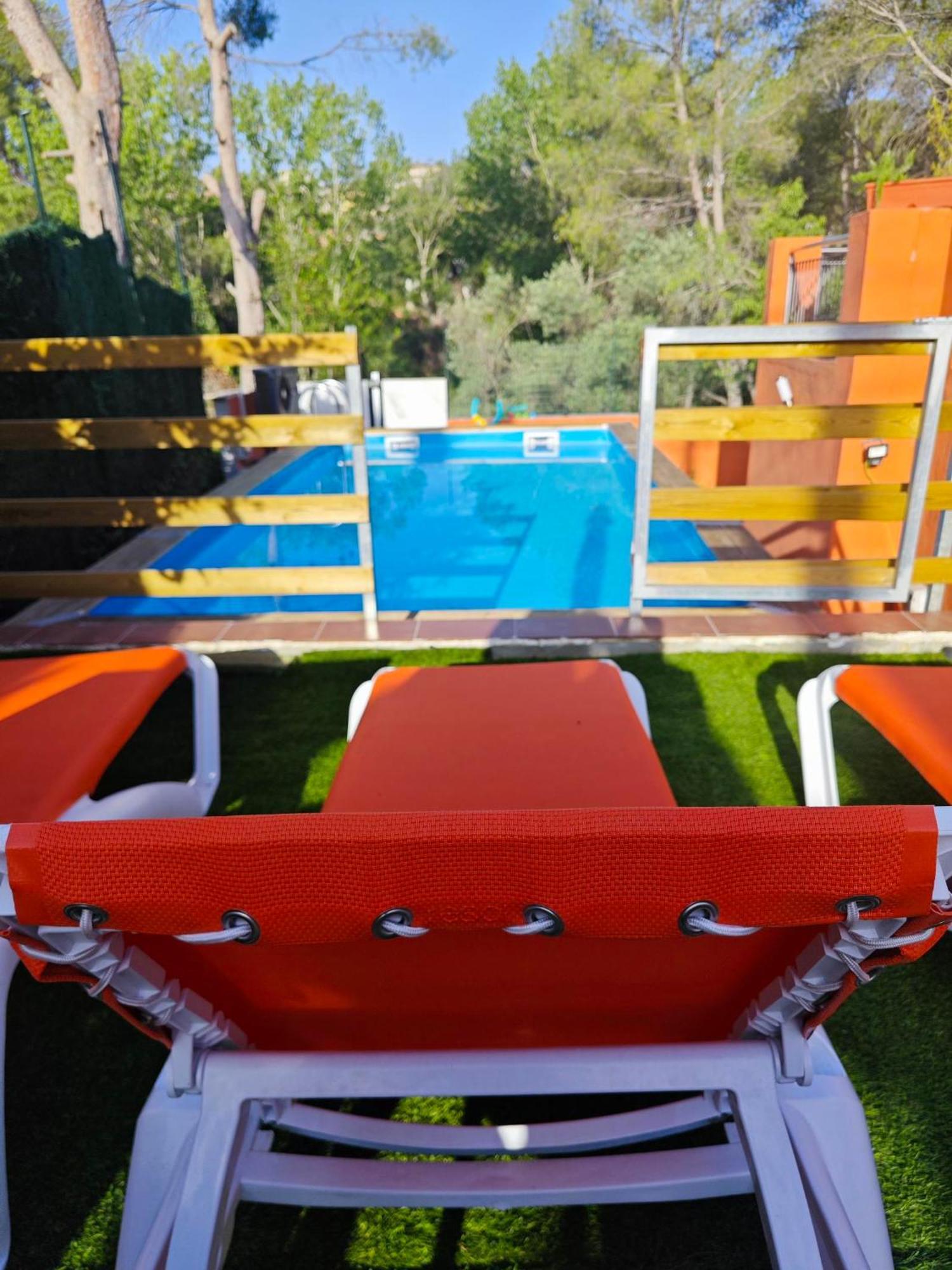 הוילה סנט אסטב ססרובירס Relax House Barcelone מראה חיצוני תמונה