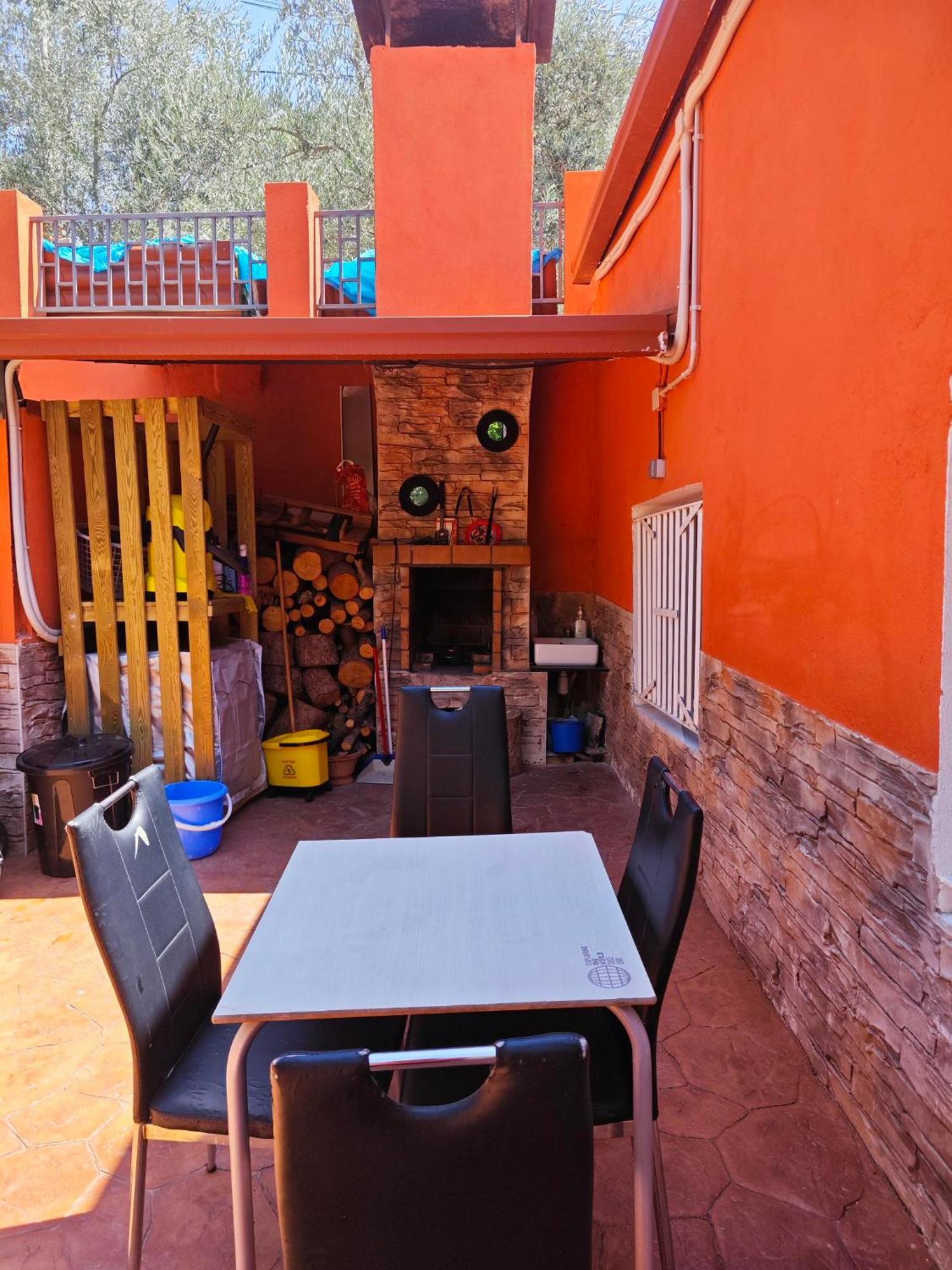 הוילה סנט אסטב ססרובירס Relax House Barcelone מראה חיצוני תמונה