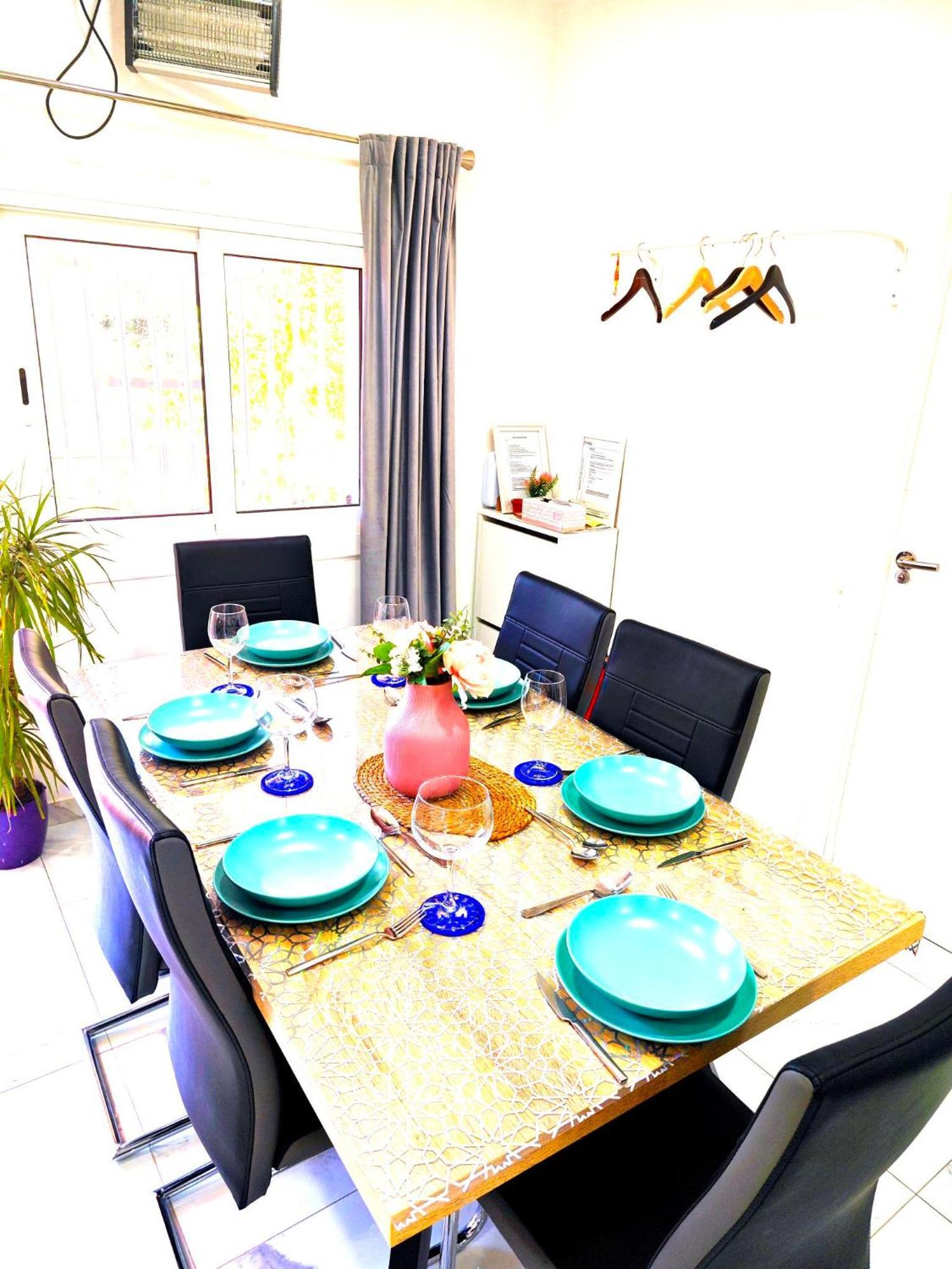 הוילה סנט אסטב ססרובירס Relax House Barcelone מראה חיצוני תמונה