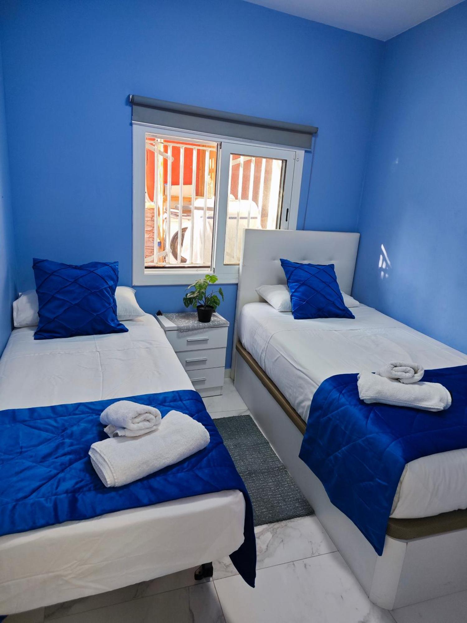 הוילה סנט אסטב ססרובירס Relax House Barcelone מראה חיצוני תמונה
